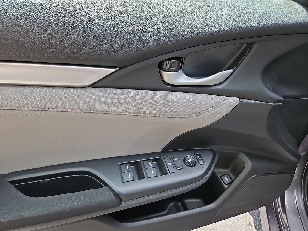 Thumbnail: 2016 Honda Civic - 21