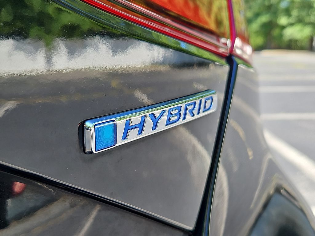 Thumbnail: 2019 Honda Insight - 29