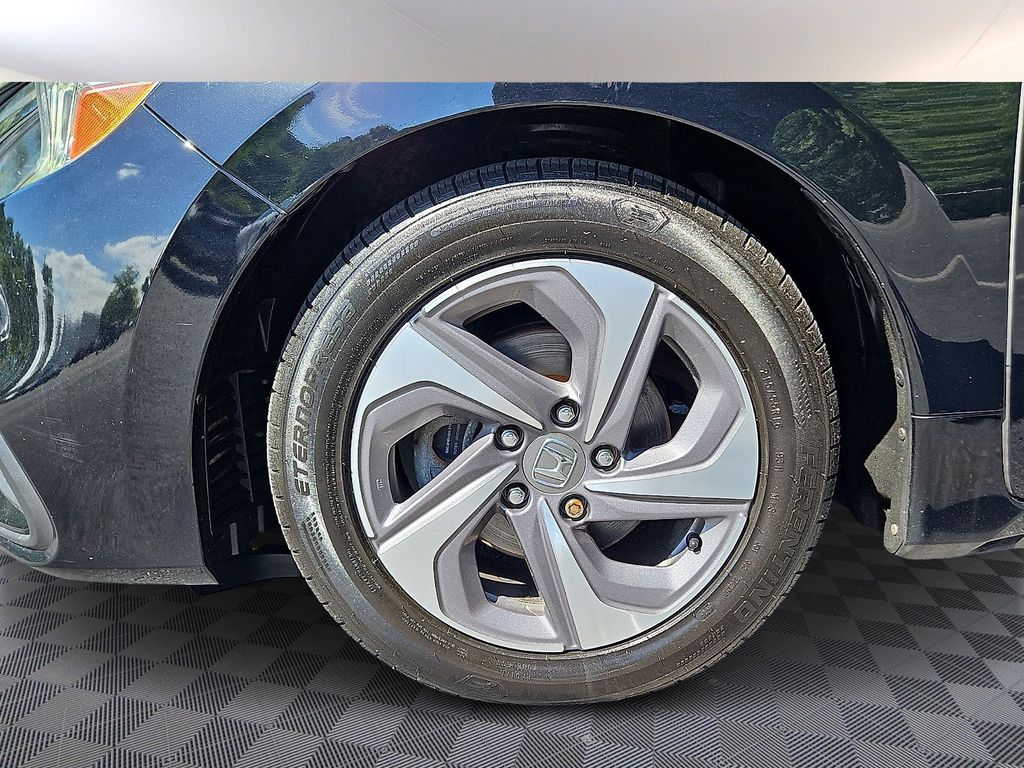 Thumbnail: 2019 Honda Insight - 7