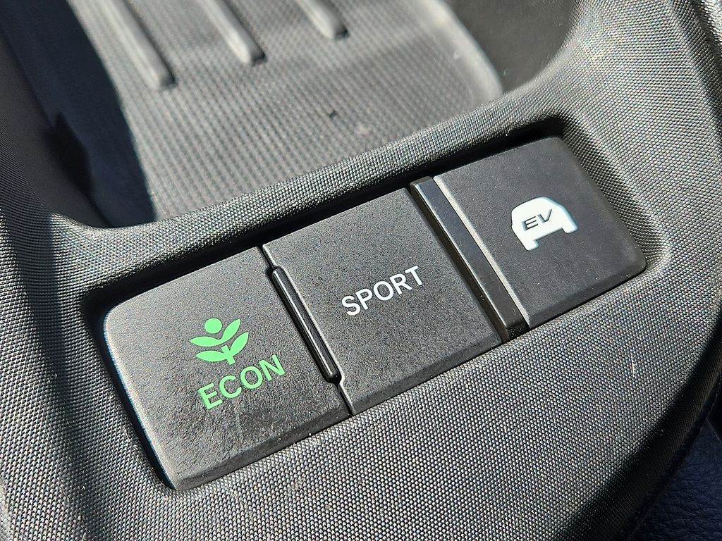 Thumbnail: 2019 Honda Insight - 27