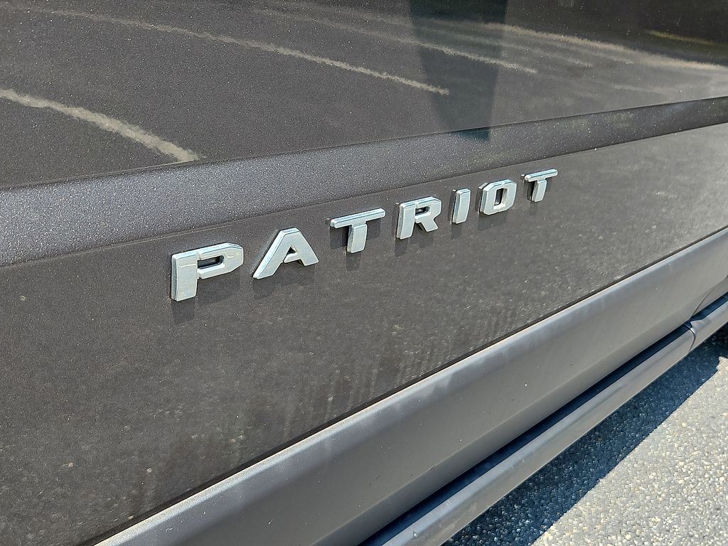 Thumbnail: 2016 Jeep Patriot - 7