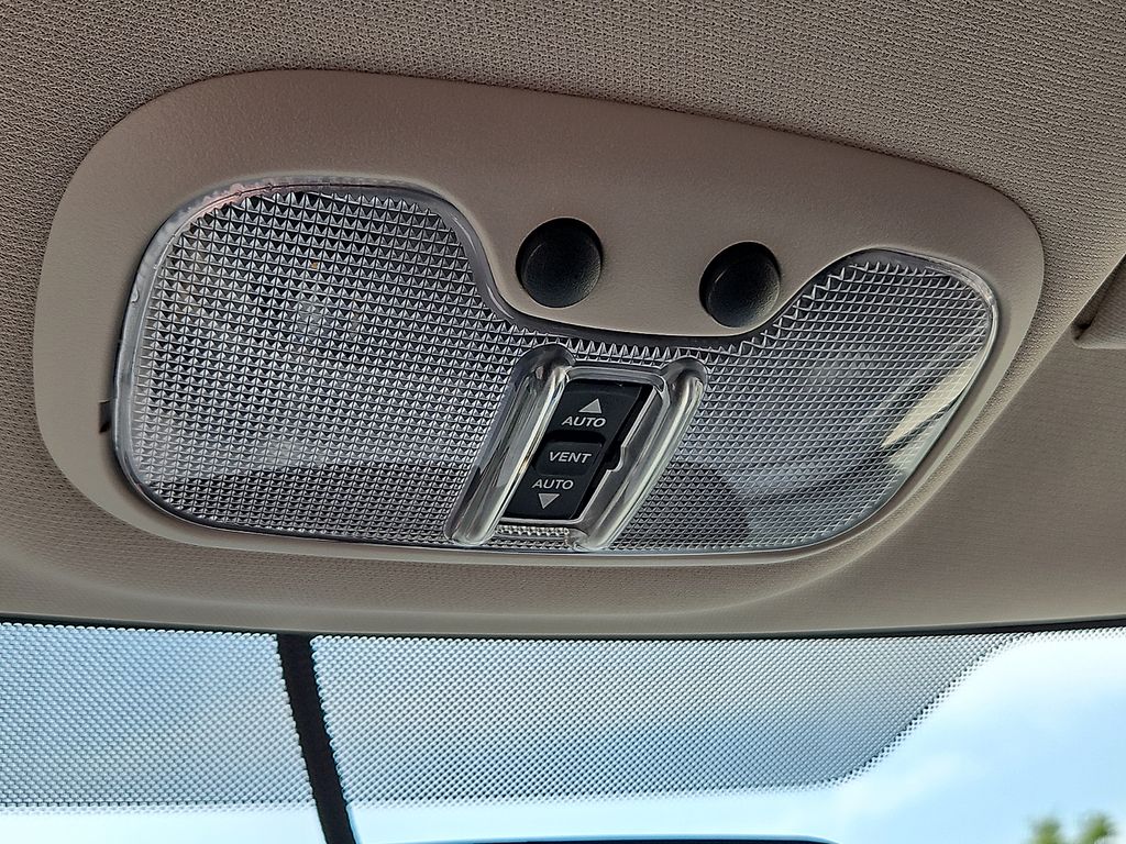 Thumbnail: 2016 Jeep Patriot - 26