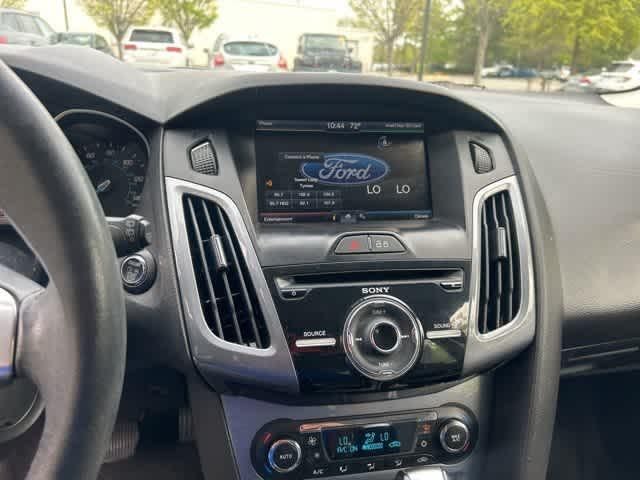 2014 Ford Focus Titanium 12