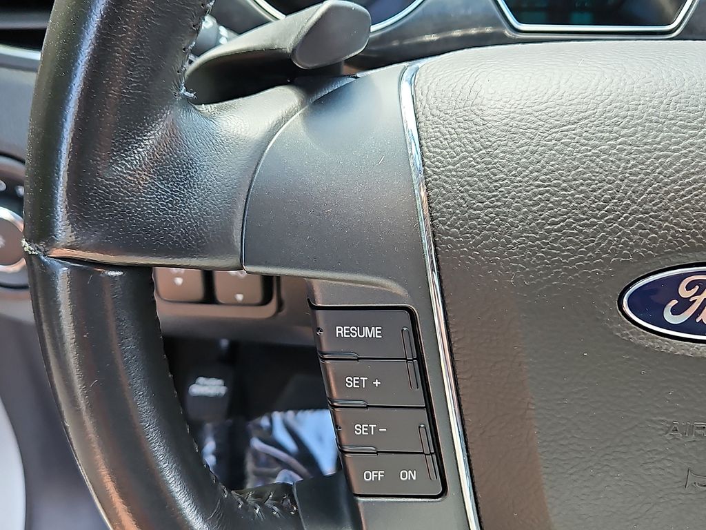 Thumbnail: 2010 Ford Taurus - 25