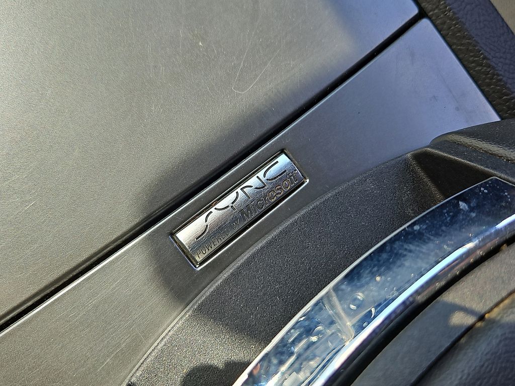 Thumbnail: 2010 Ford Taurus - 6