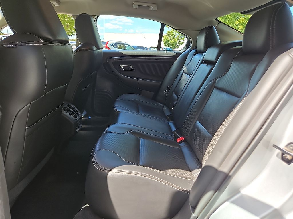Thumbnail: 2010 Ford Taurus - 11