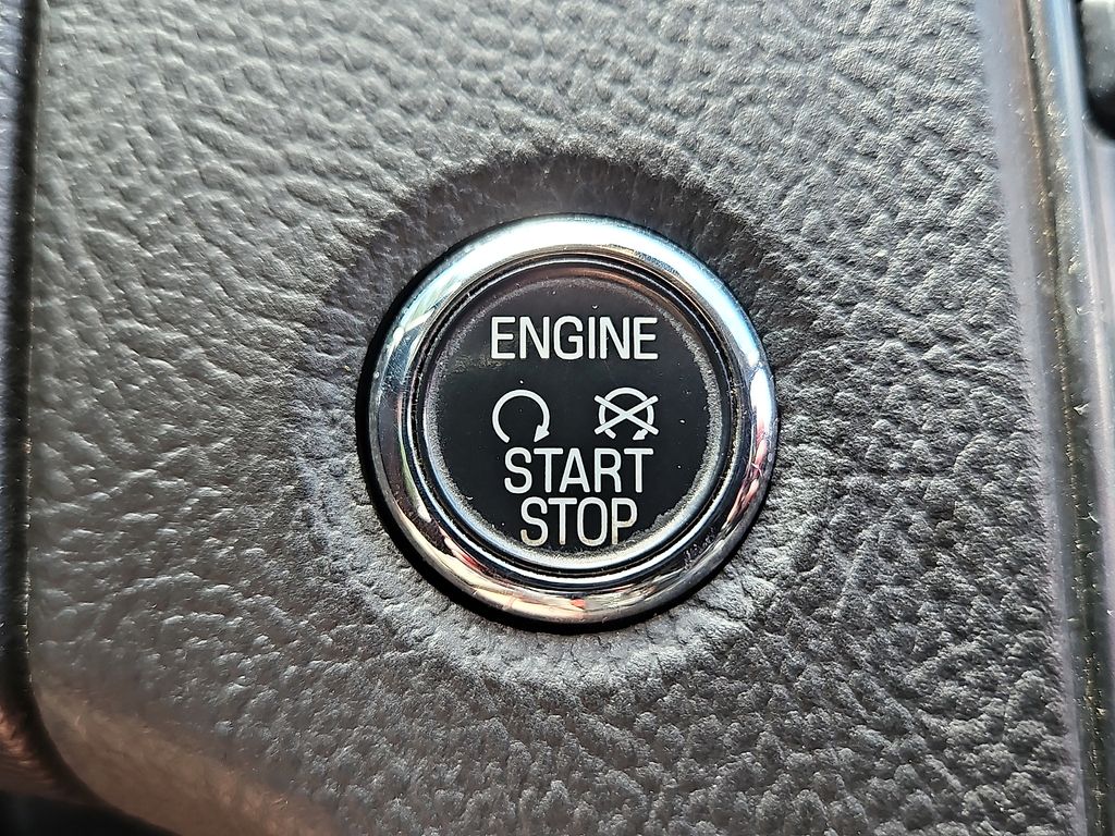 Thumbnail: 2010 Ford Taurus - 27