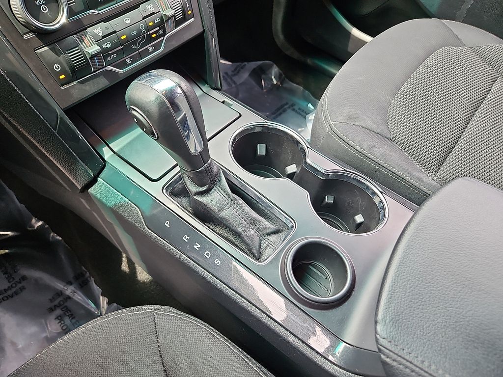 Thumbnail: 2019 Ford Explorer - 14