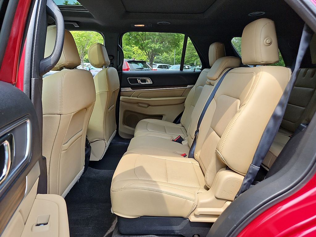 Thumbnail: 2017 Ford Explorer - 12
