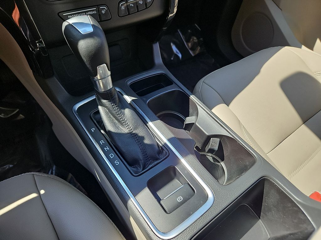 Thumbnail: 2017 Ford Escape - 14