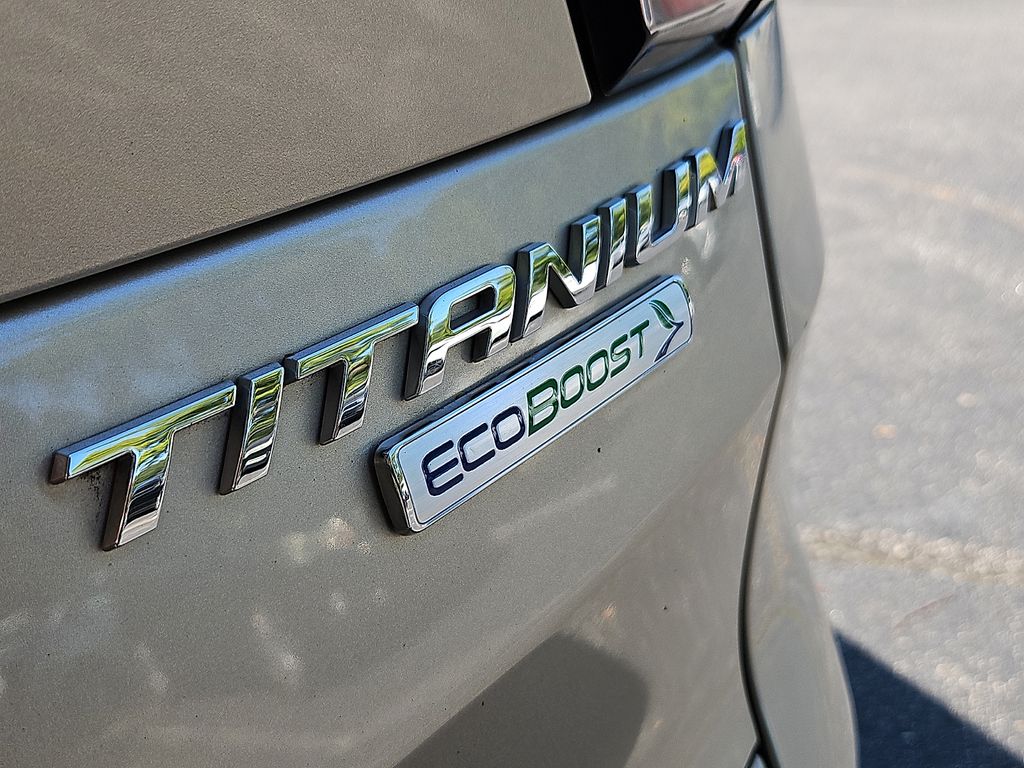 Thumbnail: 2017 Ford Escape - 32