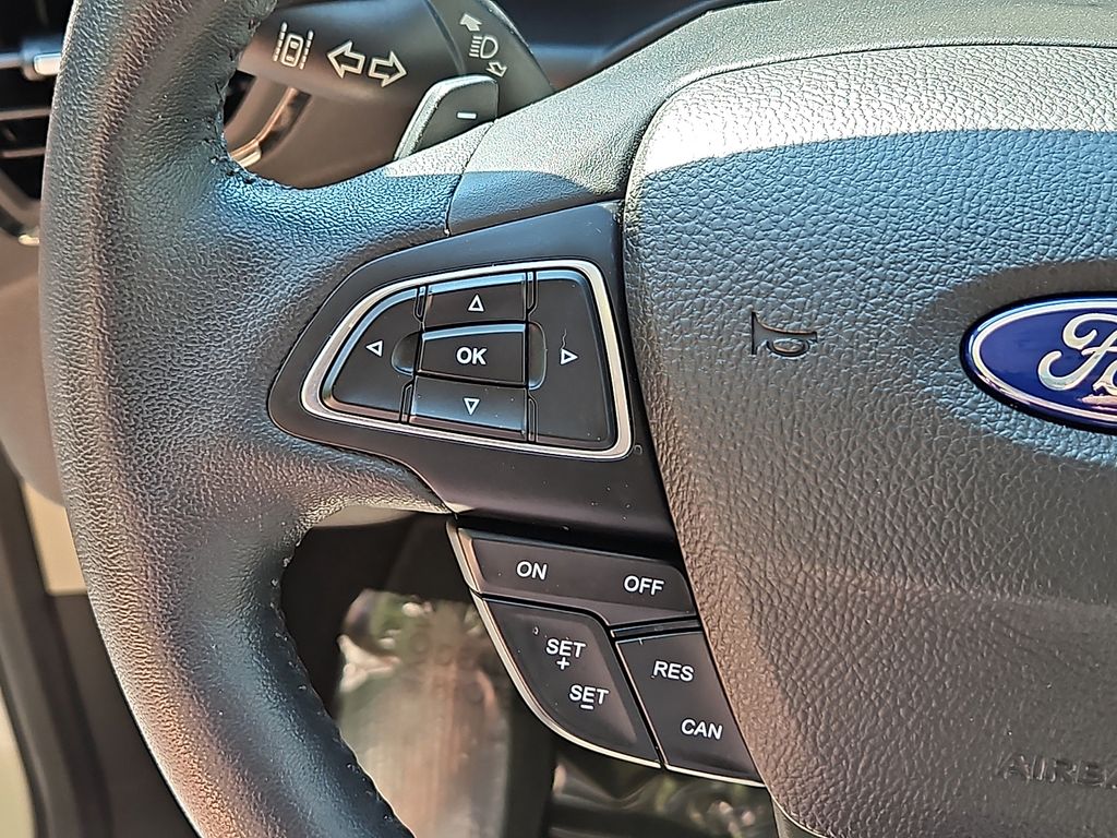Thumbnail: 2017 Ford Escape - 26