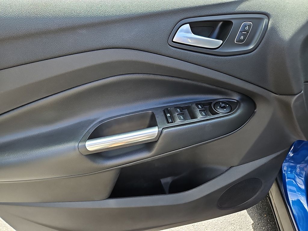 Thumbnail: 2018 Ford Escape - 22