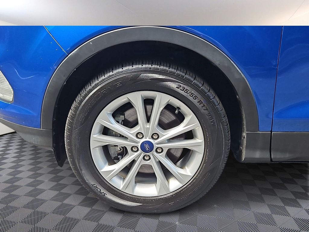 Thumbnail: 2018 Ford Escape - 8