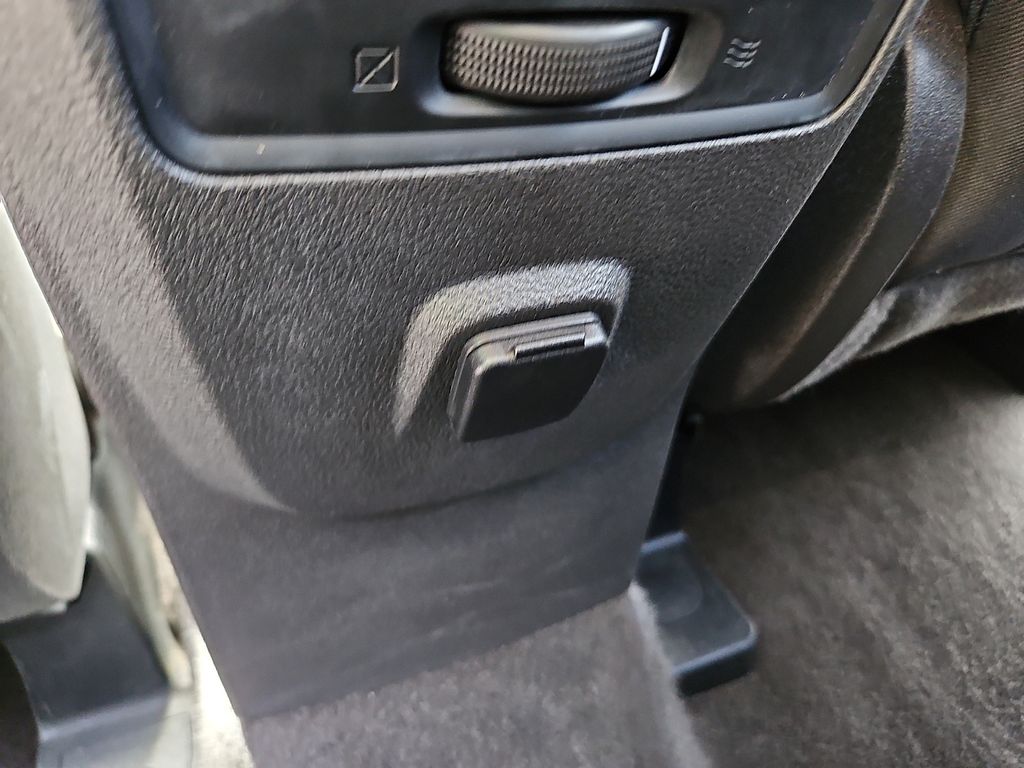 Thumbnail: 2018 Ford Escape - 21