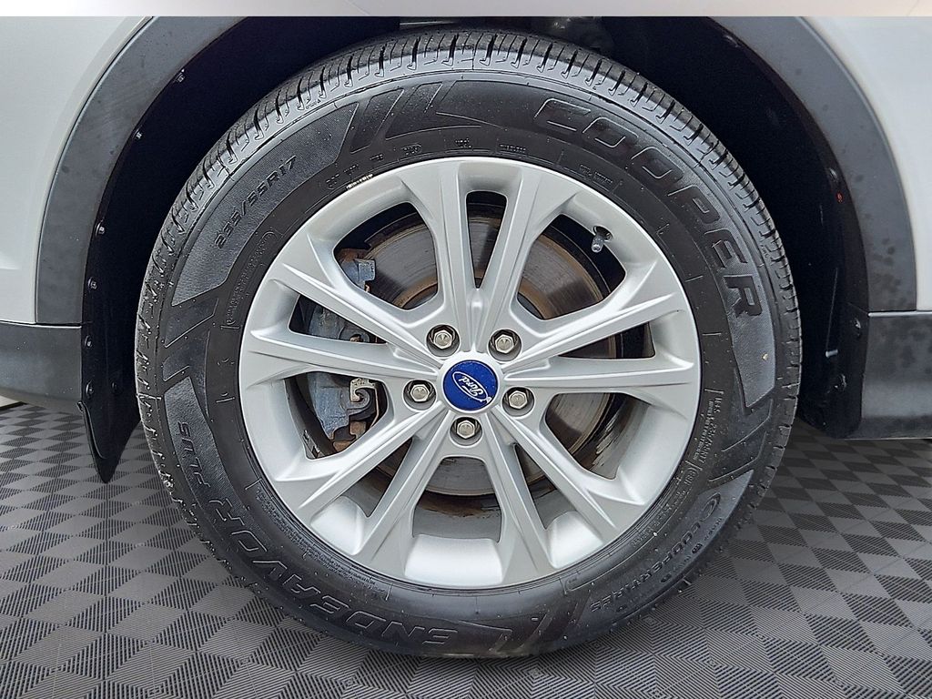 Thumbnail: 2018 Ford Escape - 8