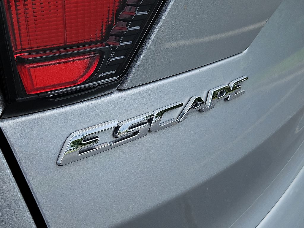 Thumbnail: 2018 Ford Escape - 7
