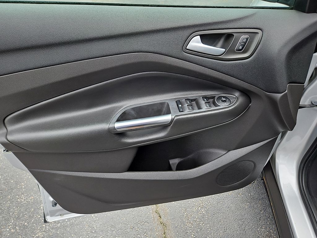 Thumbnail: 2018 Ford Escape - 23