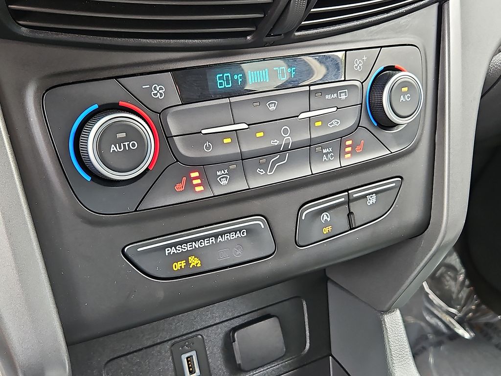 Thumbnail: 2018 Ford Escape - 24