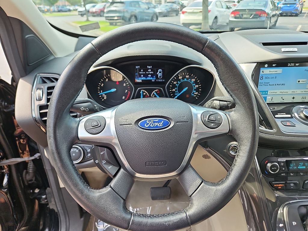 Thumbnail: 2016 Ford Escape - 10