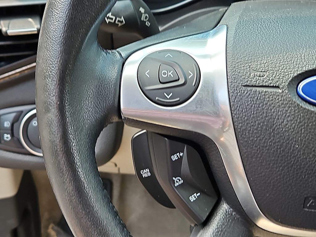 Thumbnail: 2016 Ford Escape - 26