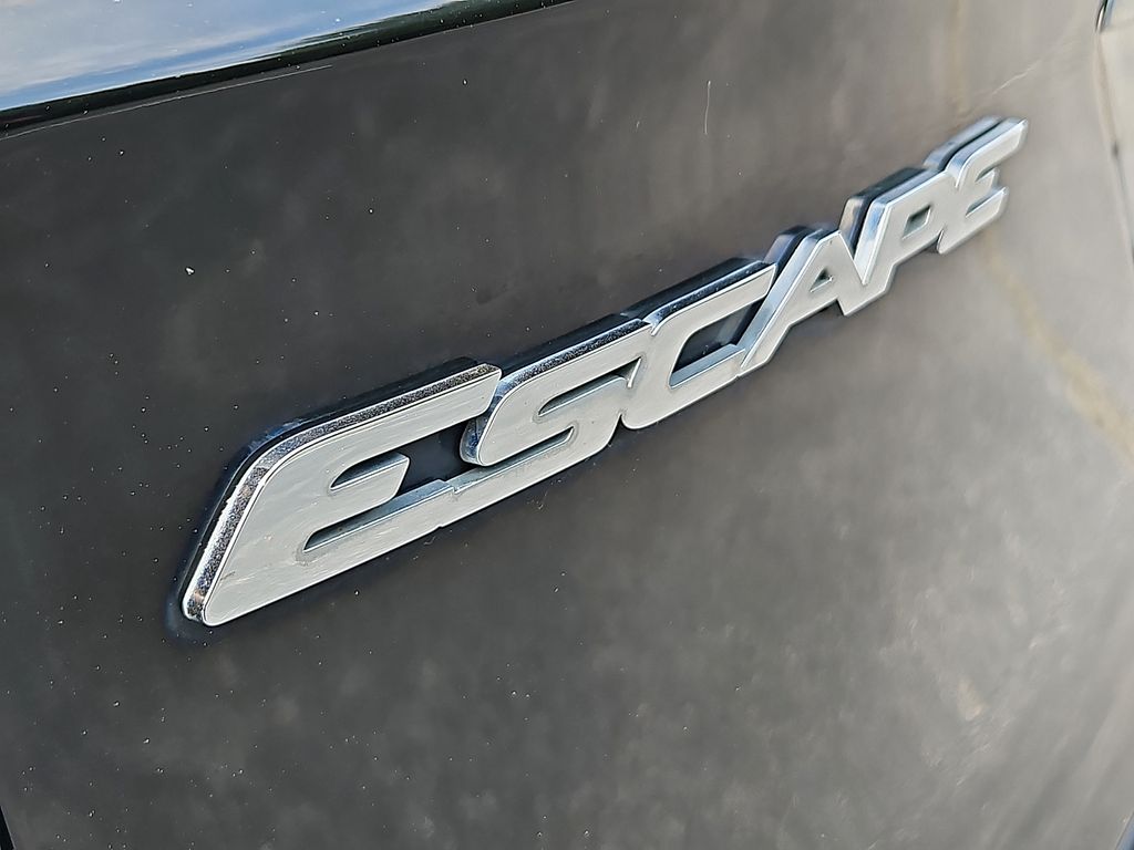 Thumbnail: 2016 Ford Escape - 7