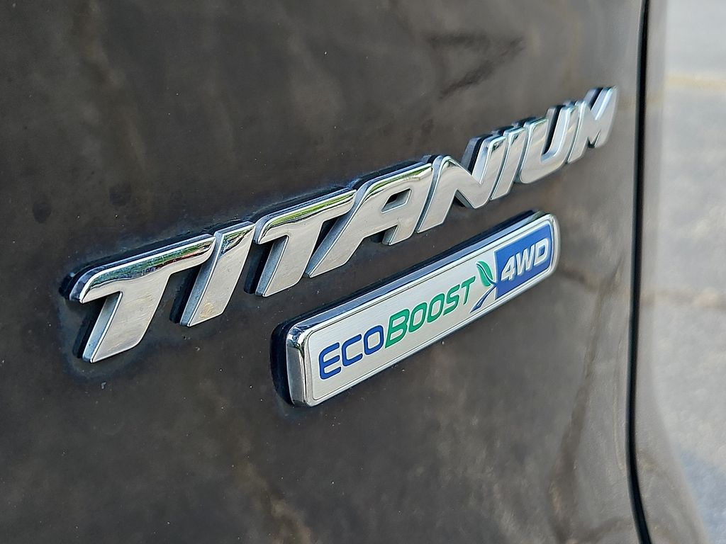 Thumbnail: 2016 Ford Escape - 31