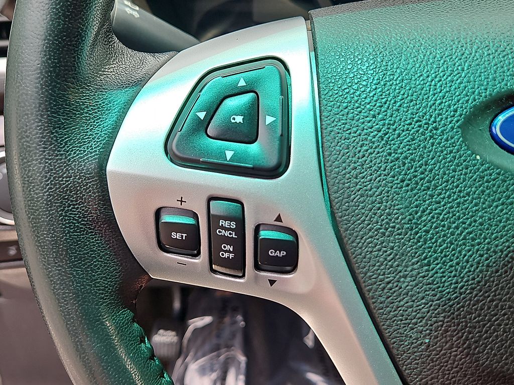 Thumbnail: 2011 Ford Explorer - 27