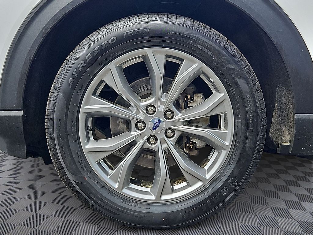Thumbnail: 2023 Ford Explorer - 8