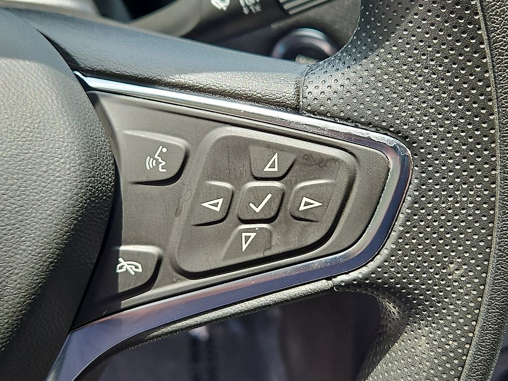Thumbnail: 2024 Chevrolet Malibu - 25