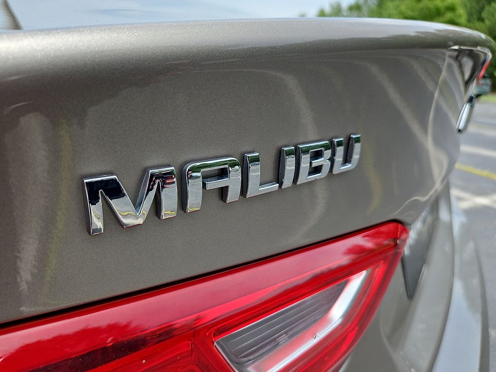 Thumbnail: 2024 Chevrolet Malibu - 7