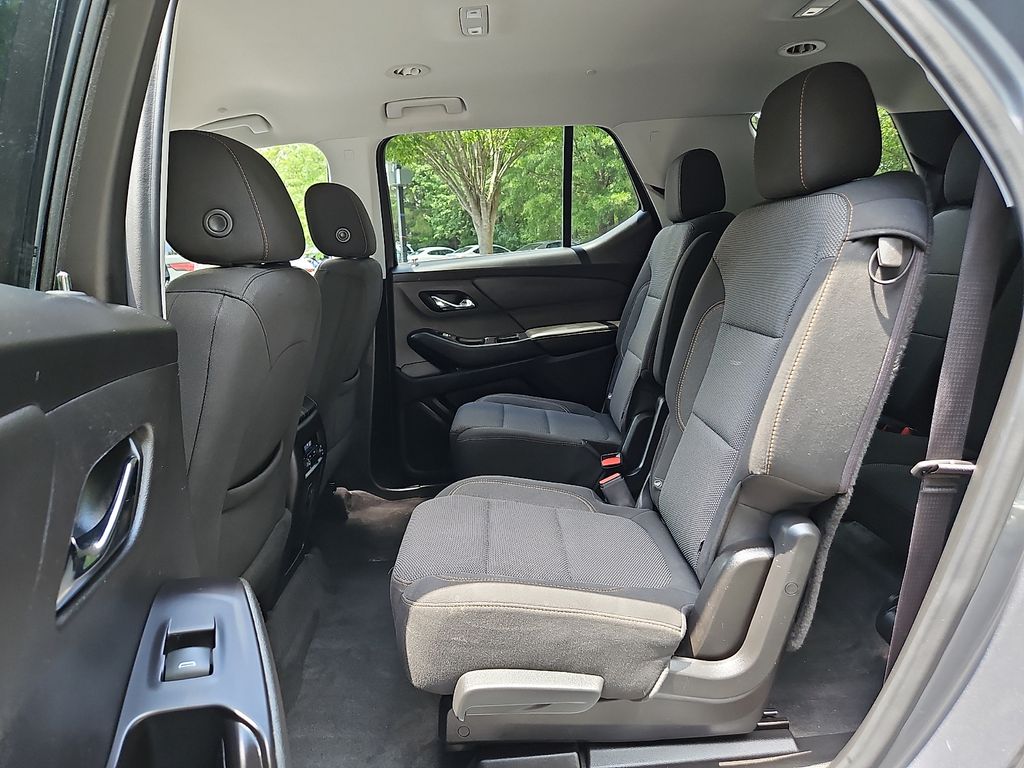 Thumbnail: 2020 Chevrolet Traverse - 12
