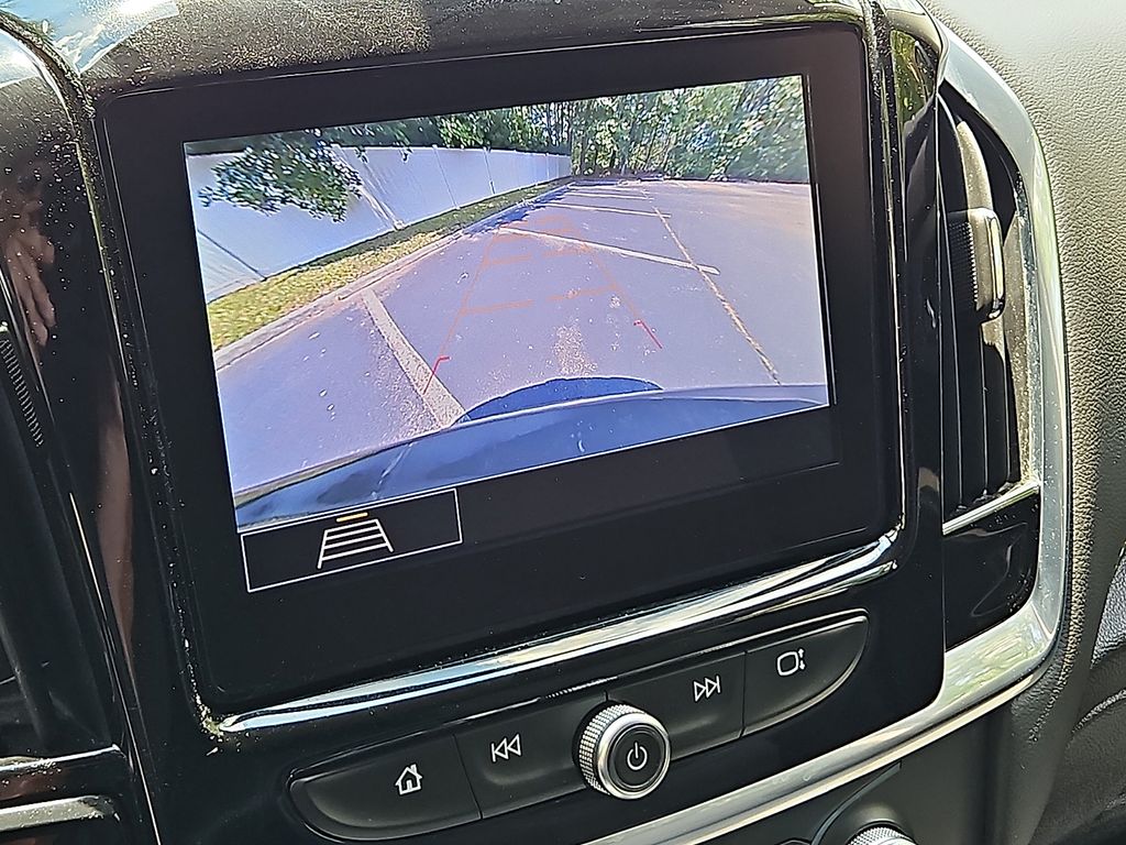 Thumbnail: 2020 Chevrolet Traverse - 26