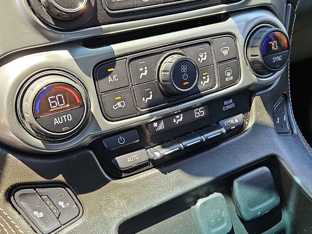 Thumbnail: 2020 Chevrolet Suburban - 25