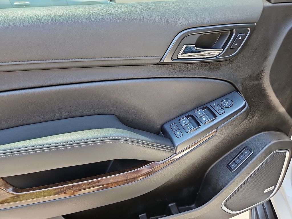 Thumbnail: 2020 Chevrolet Suburban - 23