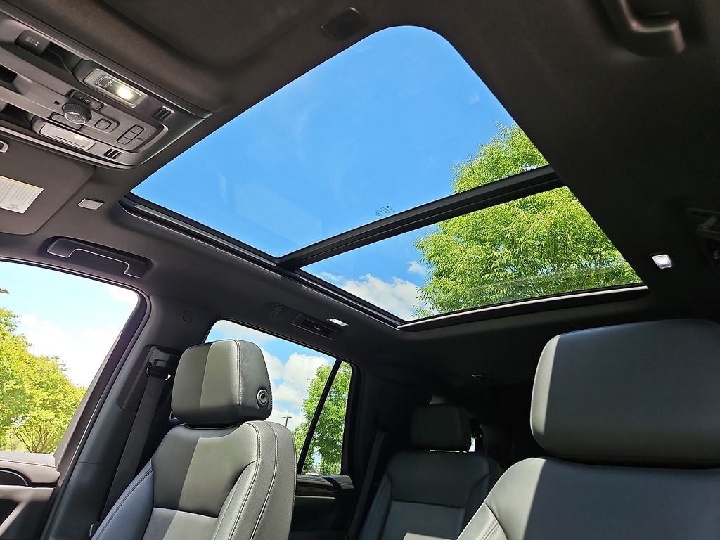 Thumbnail: 2023 Chevrolet Tahoe - 21