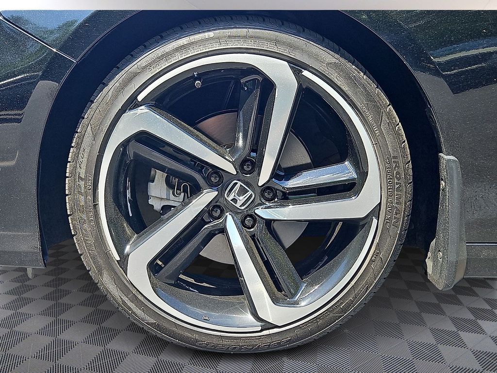 Thumbnail: 2018 Honda Accord - 8