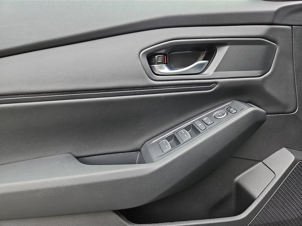 Thumbnail: 2025 Honda Accord - 18