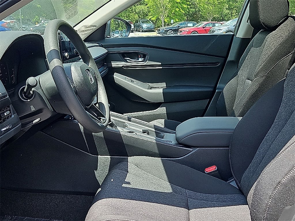 Thumbnail: 2025 Honda Accord - 8