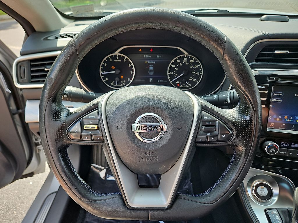Thumbnail: 2016 Nissan Maxima - 10
