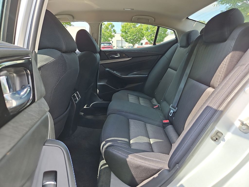 Thumbnail: 2016 Nissan Maxima - 12