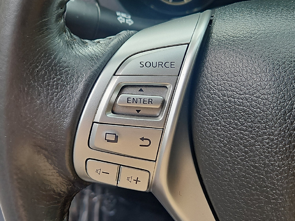 Thumbnail: 2017 Nissan Altima - 24