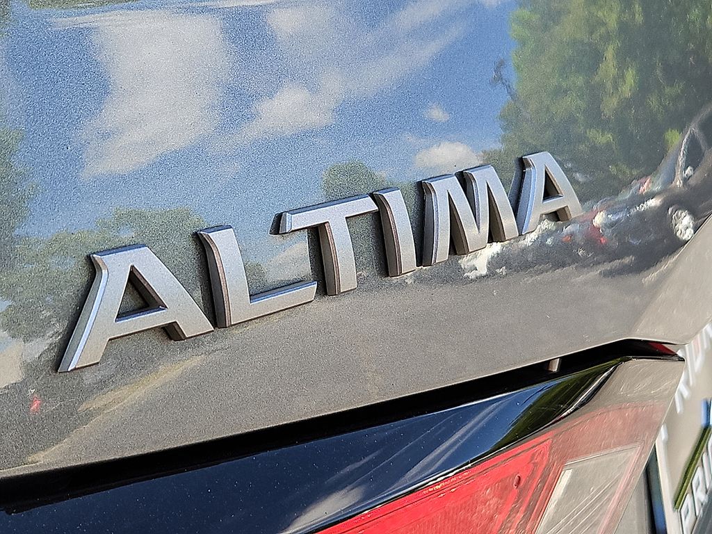 Thumbnail: 2025 Nissan Altima - 7