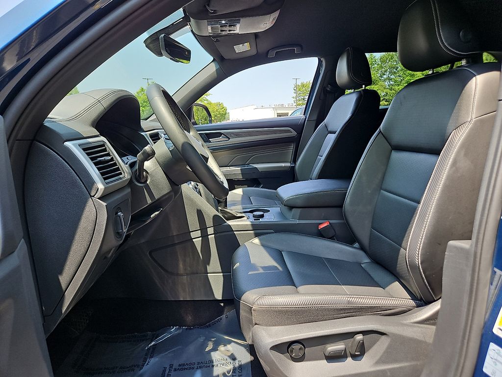 Thumbnail: 2021 Volkswagen Atlas - 10