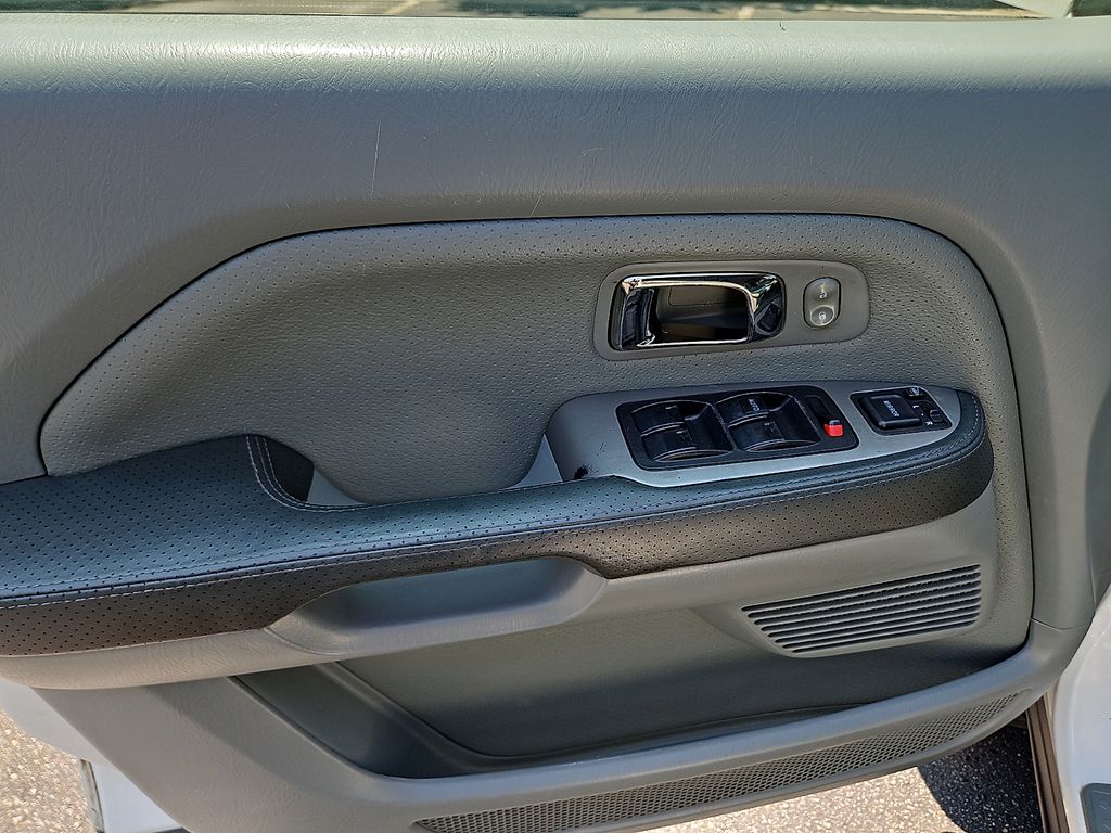 Thumbnail: 2004 Honda Pilot - 23