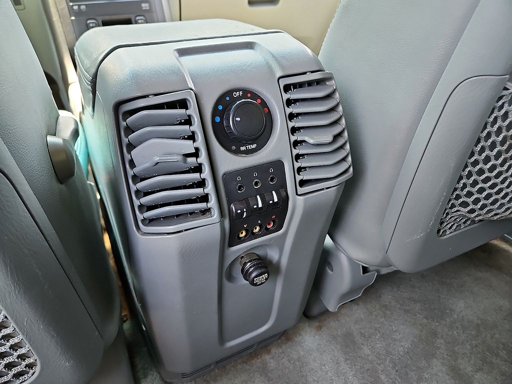 Thumbnail: 2004 Honda Pilot - 21