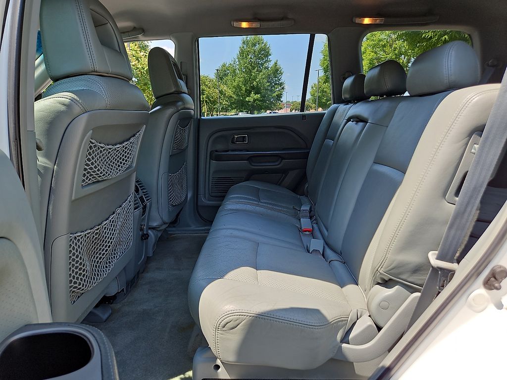 Thumbnail: 2004 Honda Pilot - 12