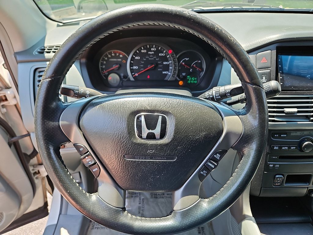 Thumbnail: 2004 Honda Pilot - 10