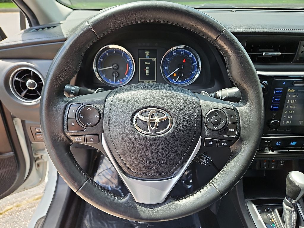Thumbnail: 2017 Toyota Corolla - 2