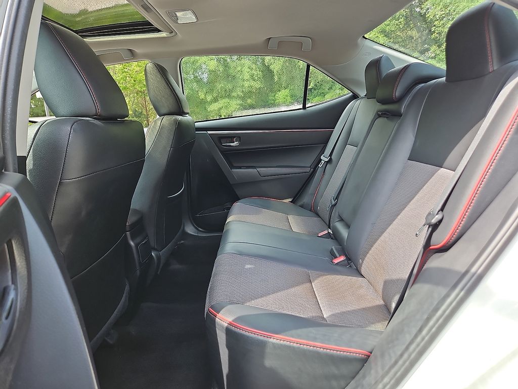 Thumbnail: 2016 Toyota Corolla - 12